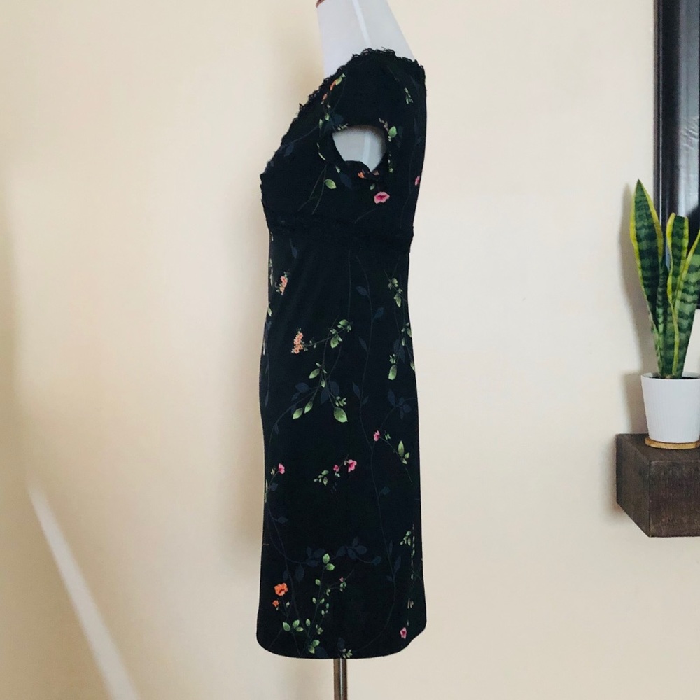 Dress - Picture 4 of 6